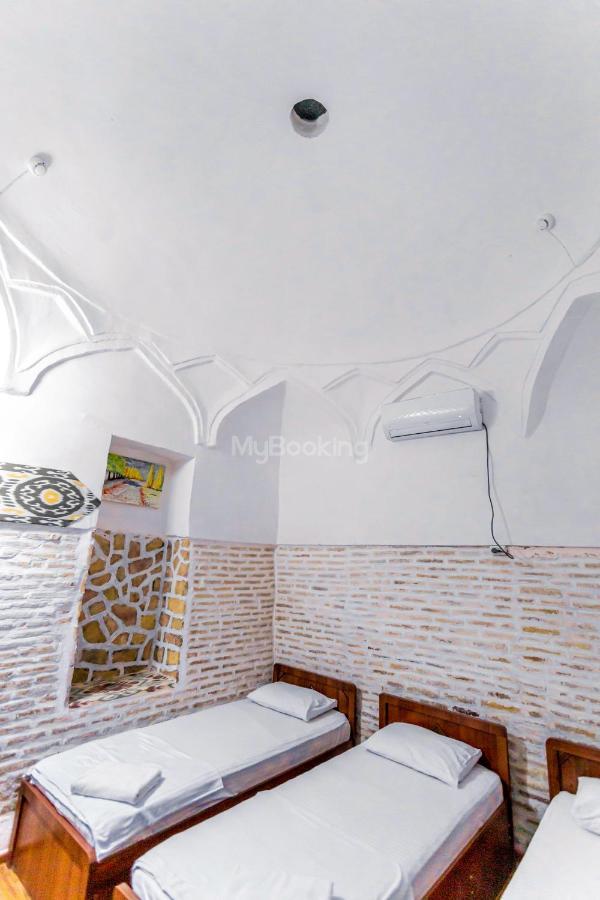Hotel Okhun Madrasah15Th-16Th Century Buchara Exterior foto